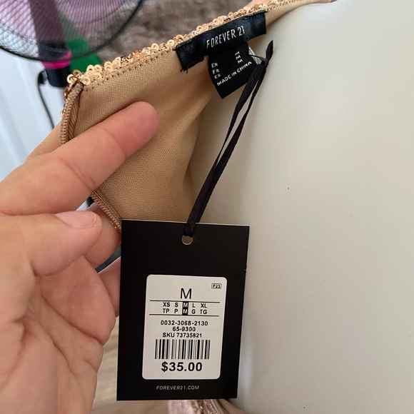 Gold sequin dress ⚜️ - Picture 4 of 5